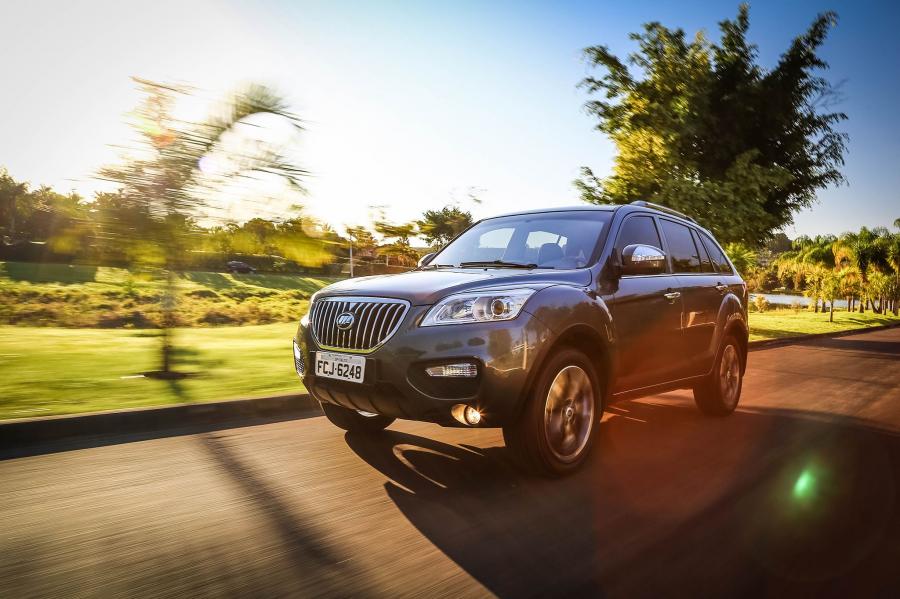  Lifan X60 2015 года  (BR) (фото 10 из 19)